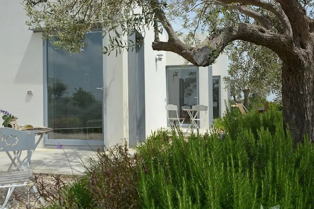 Tenuta Siciliana Villa Cavaliere Con Depandance Pettegola Vista Mare Piscina Privata Idromassaggio Noto
