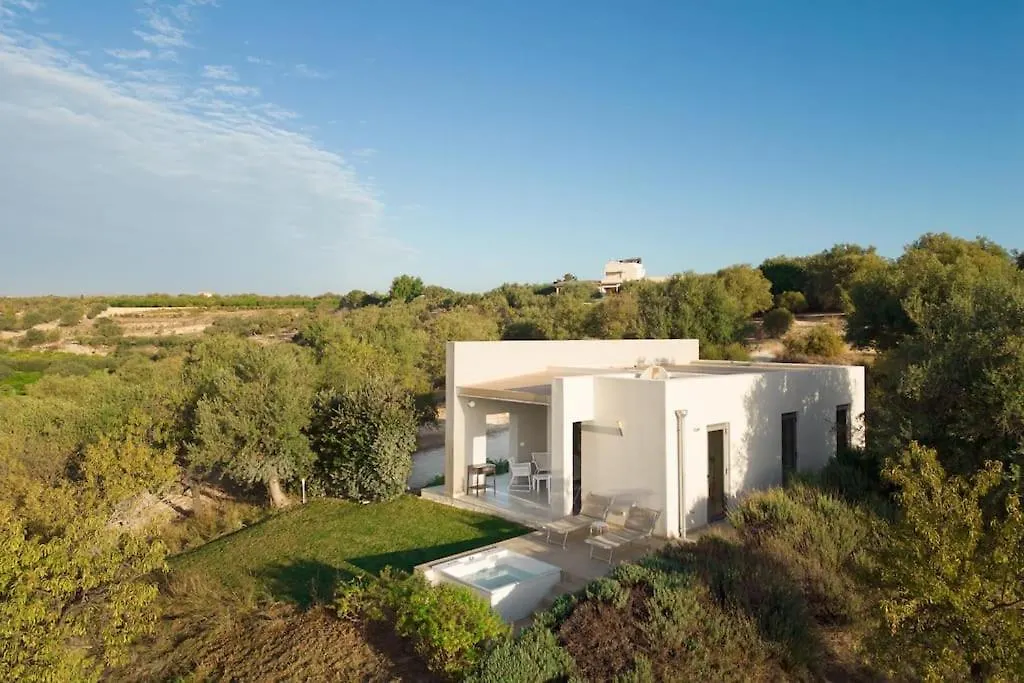 Tenuta Siciliana Villa Cavaliere Con Depandance Pettegola Vista Mare Piscina Privata Idromassaggio Noto